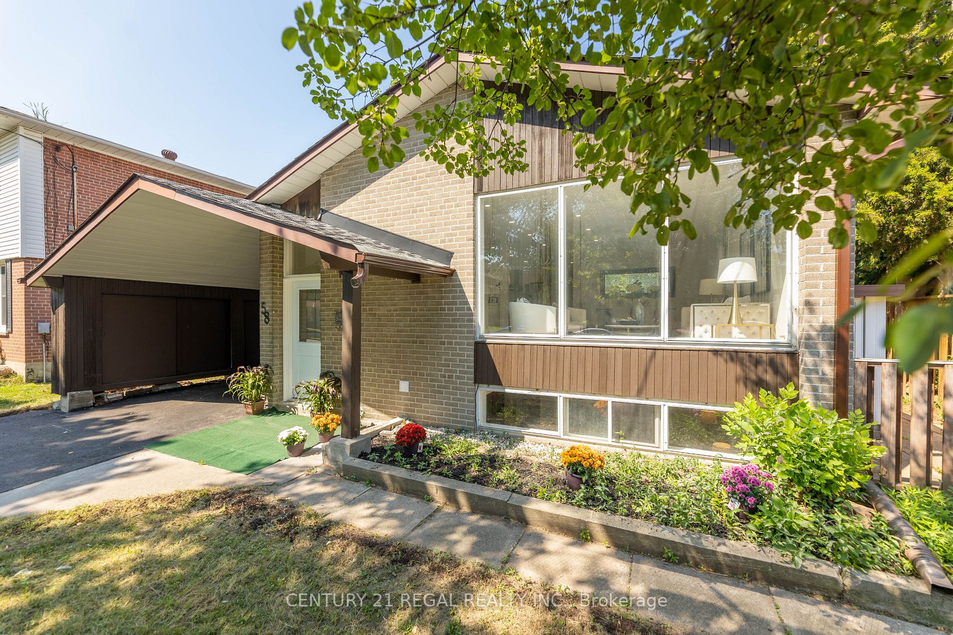 58 Danzig St N, #Upper