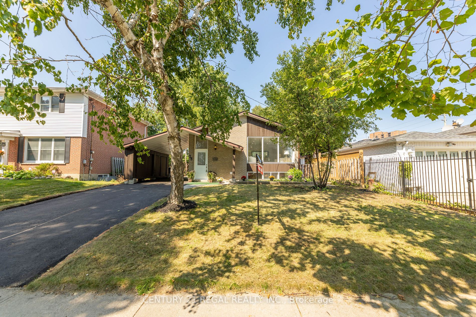 58 Danzig St N, #Upper