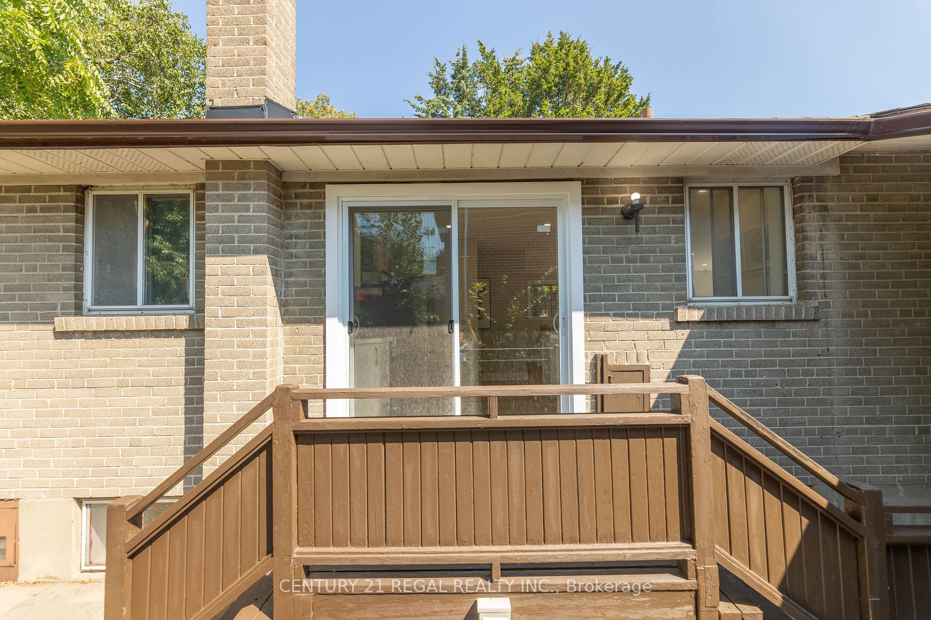 58 Danzig St N, #Upper