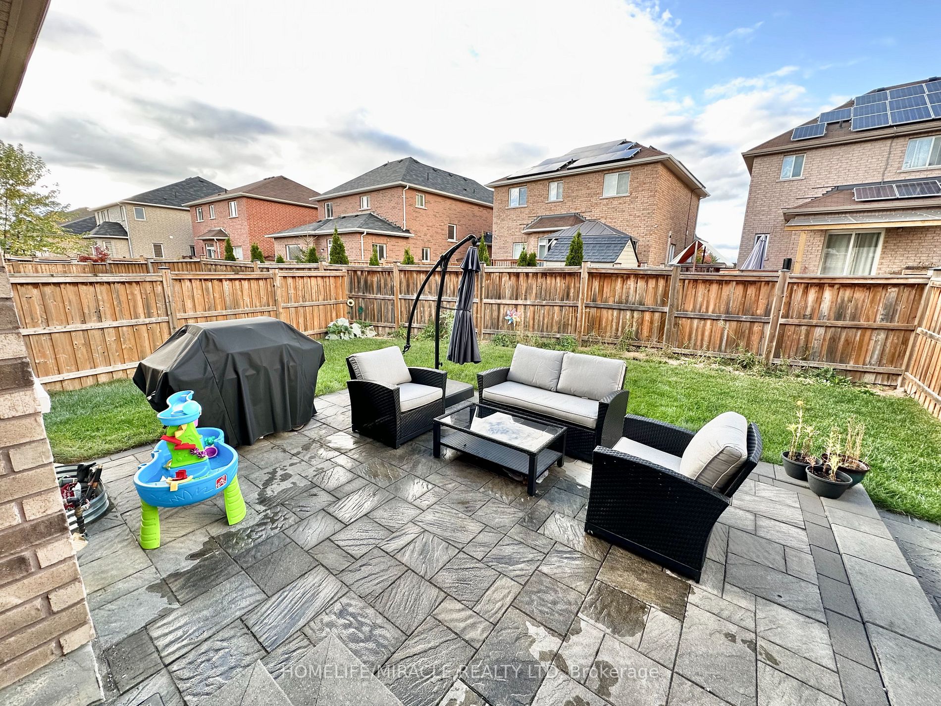28 Wimbledon Crt