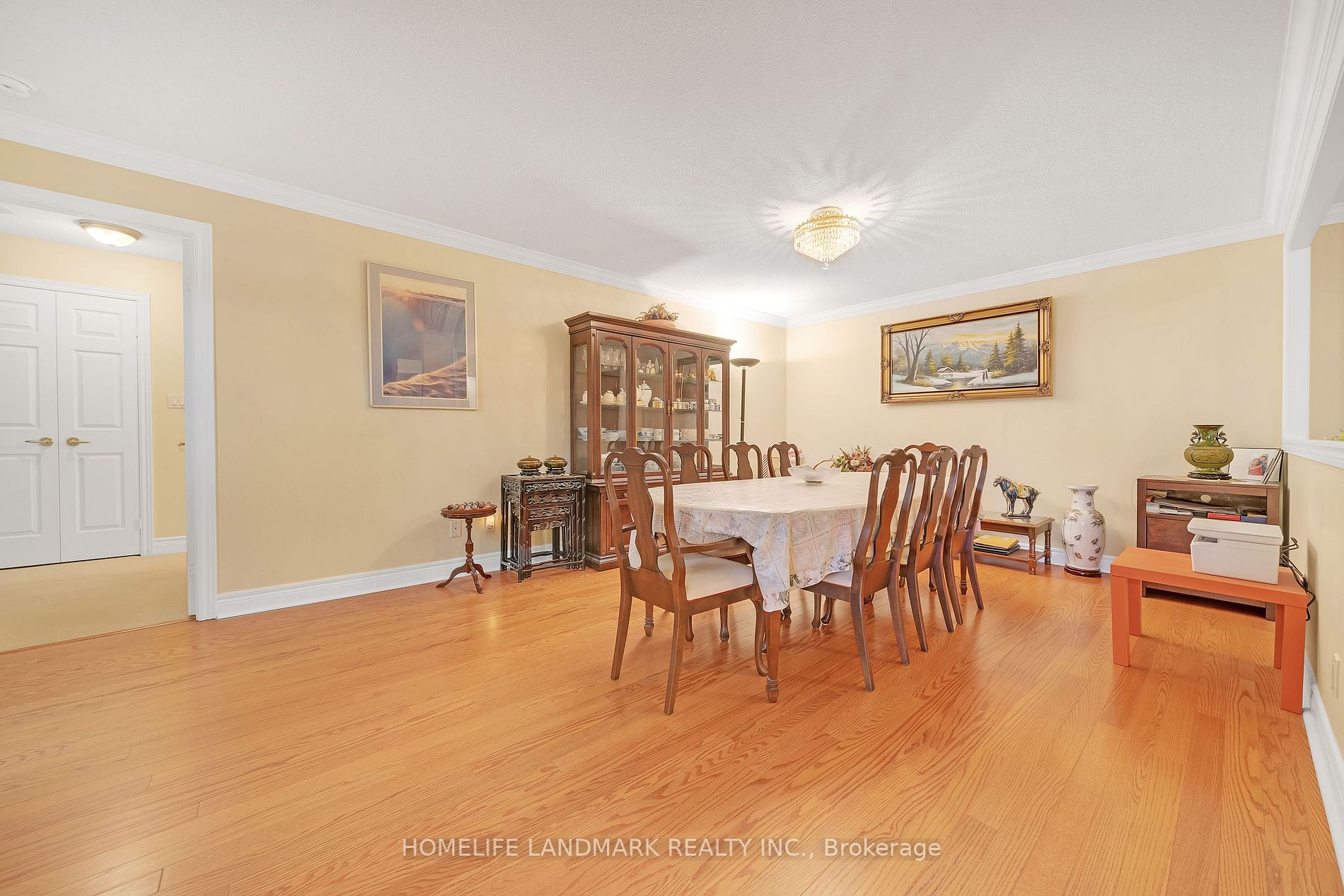 138 Bonis Ave, #618
