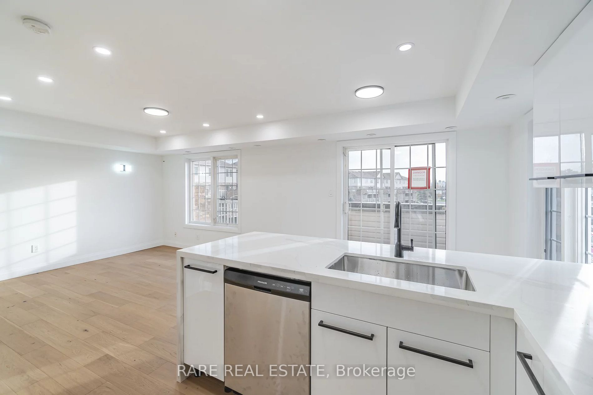 200 Mclevin Ave, #90
