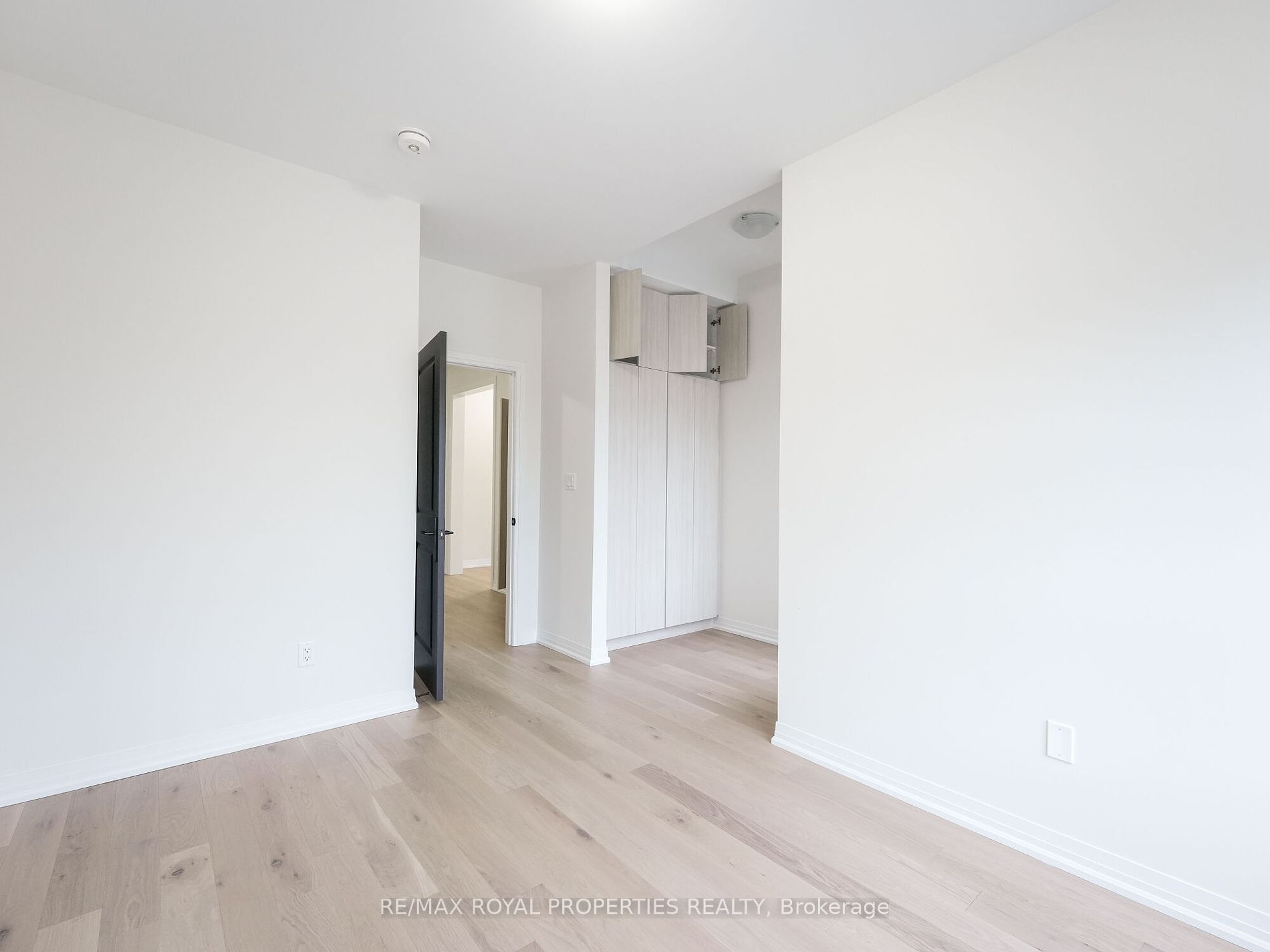1160 Skyridge Blvd