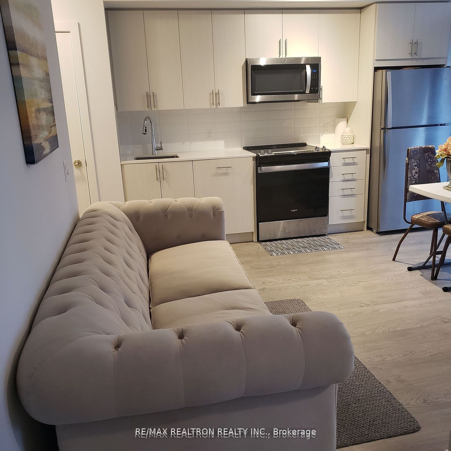 2550 Simcoe St N, #707