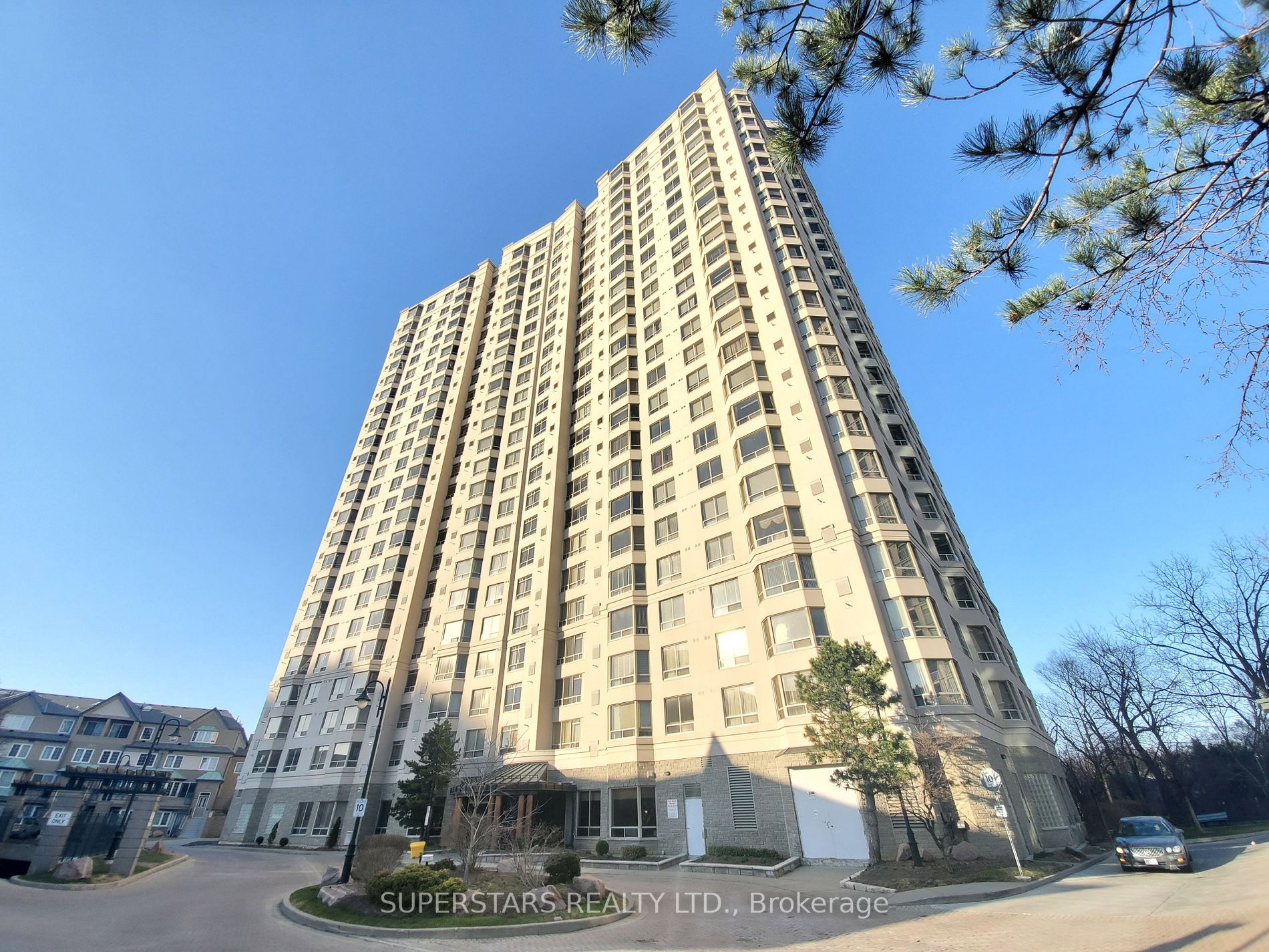 228 Bonis Ave, #1206