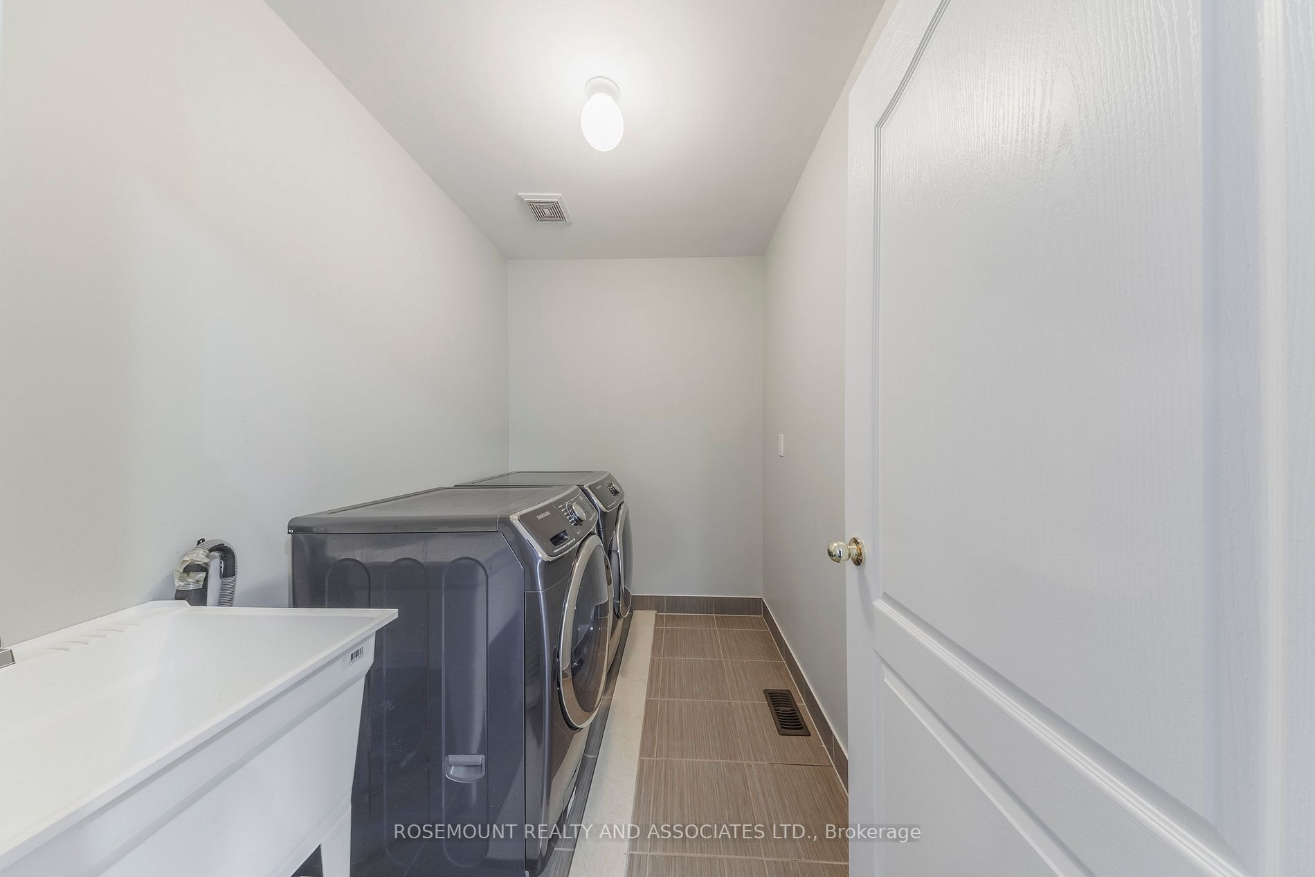 72 Pedwell St