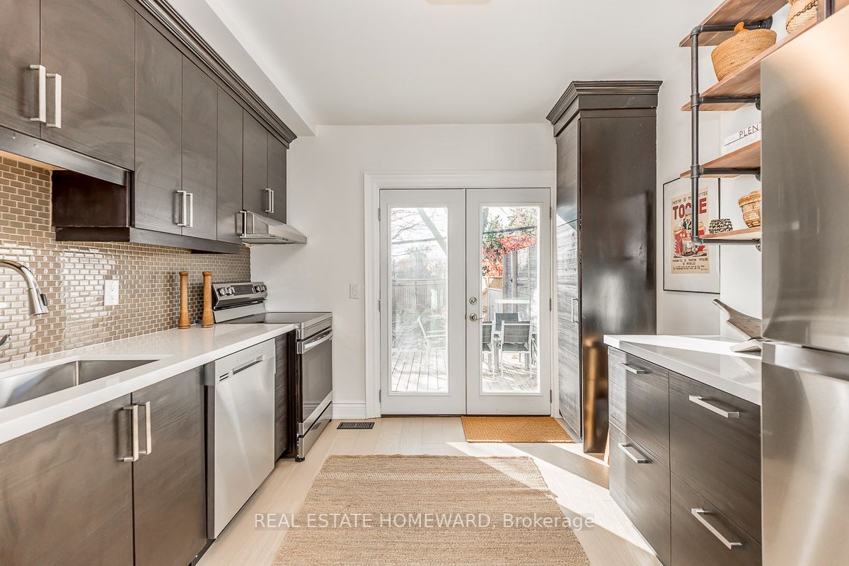 240 Greenwood Ave