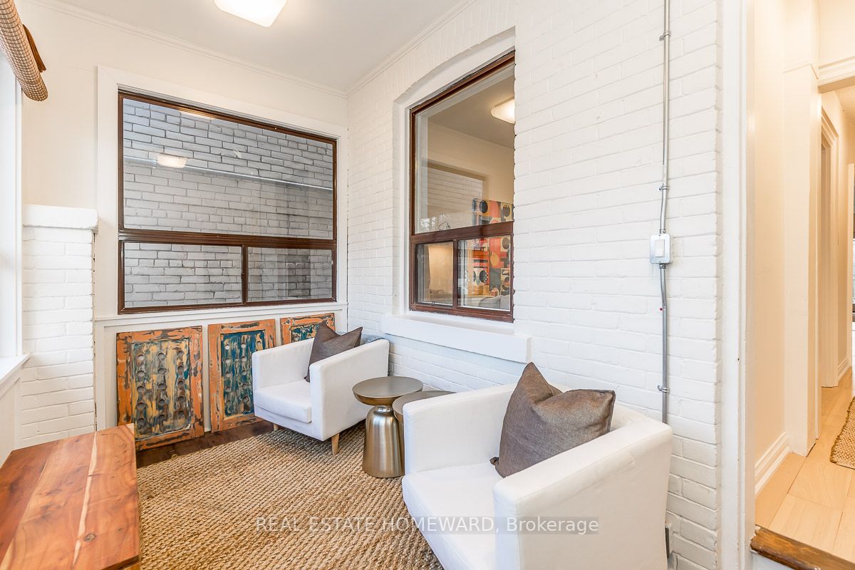 240 Greenwood Ave