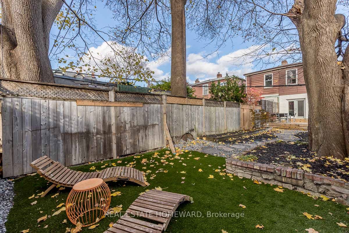 240 Greenwood Ave