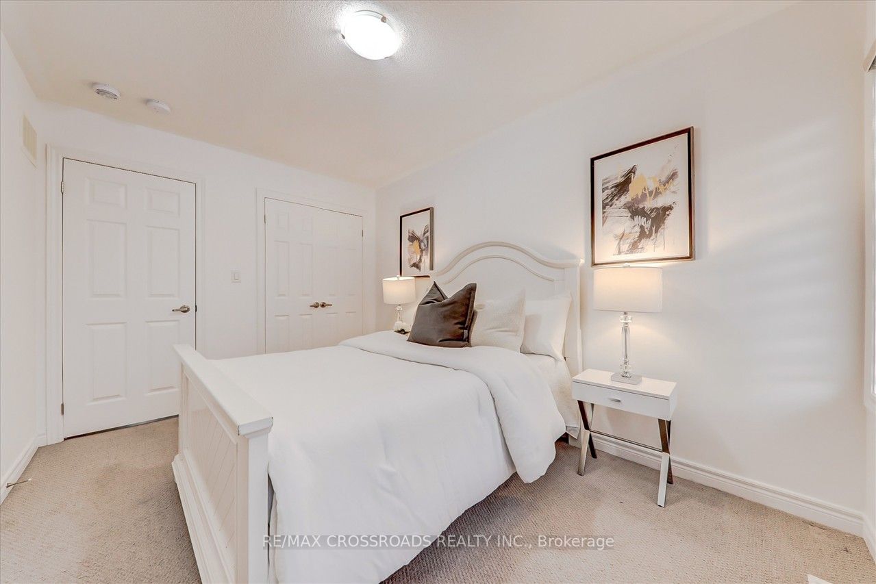 2429 Florentine Pl