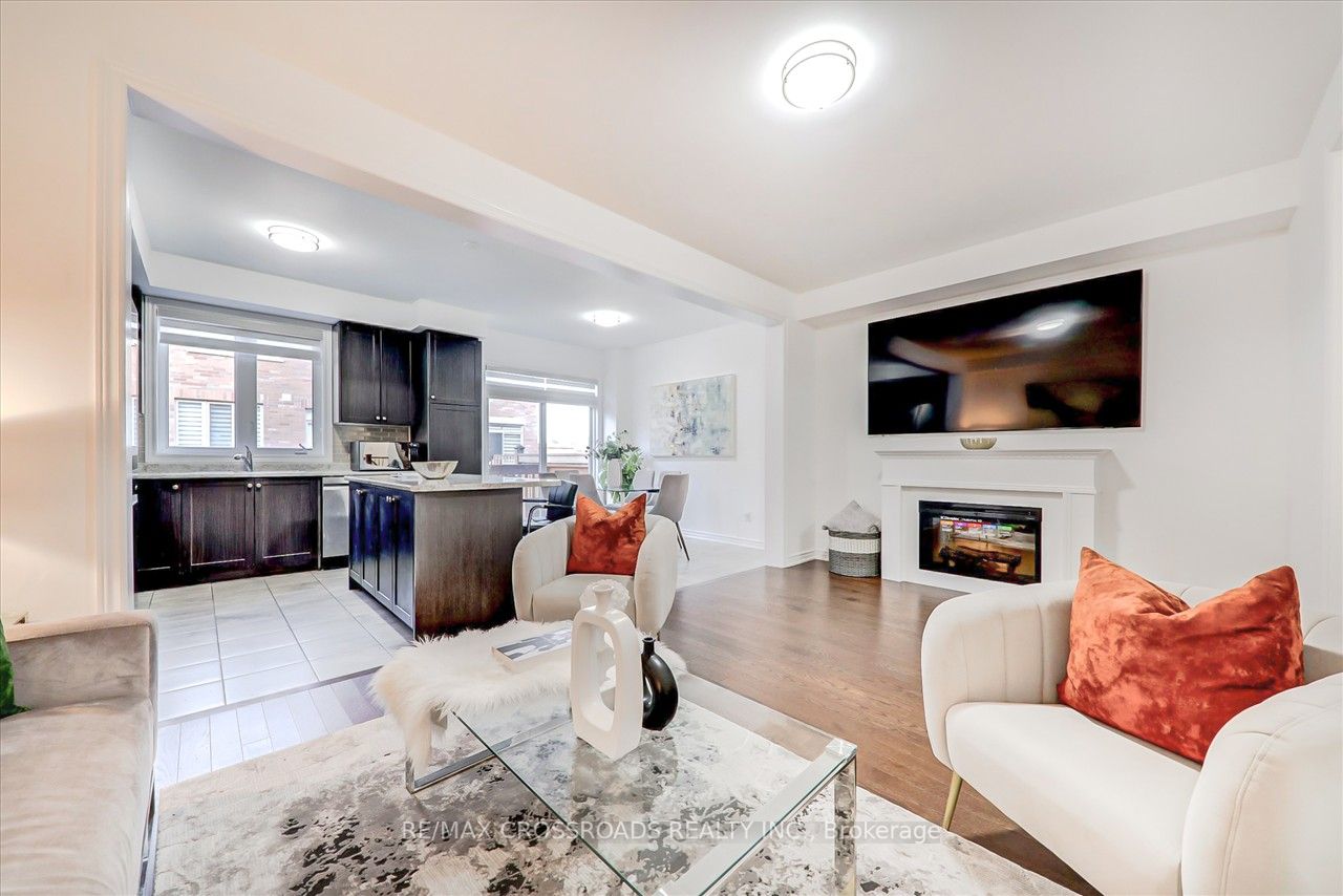 2429 Florentine Pl