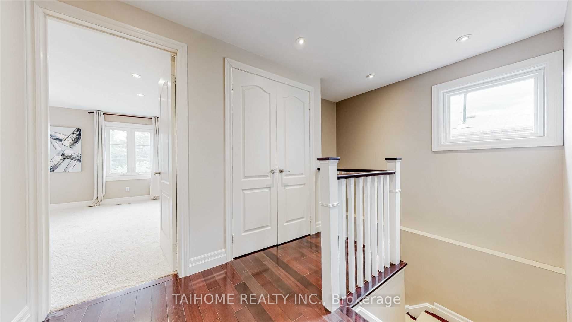 31 Stubbswood Sq