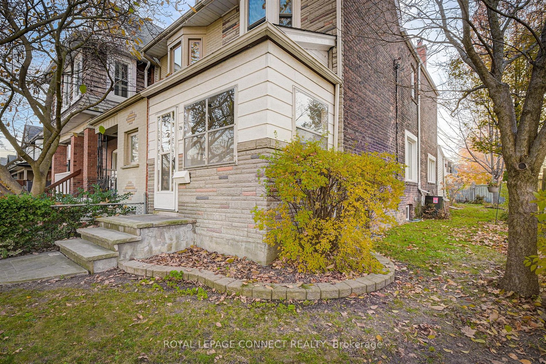 26 1/2 Condor Ave