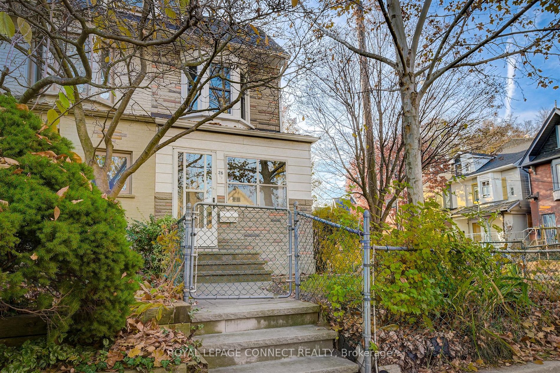 26 1/2 Condor Ave