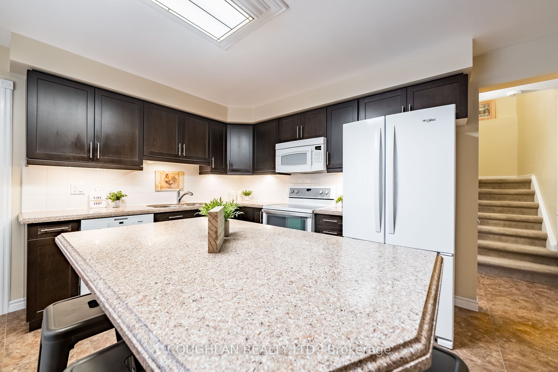 38 Colette Dr