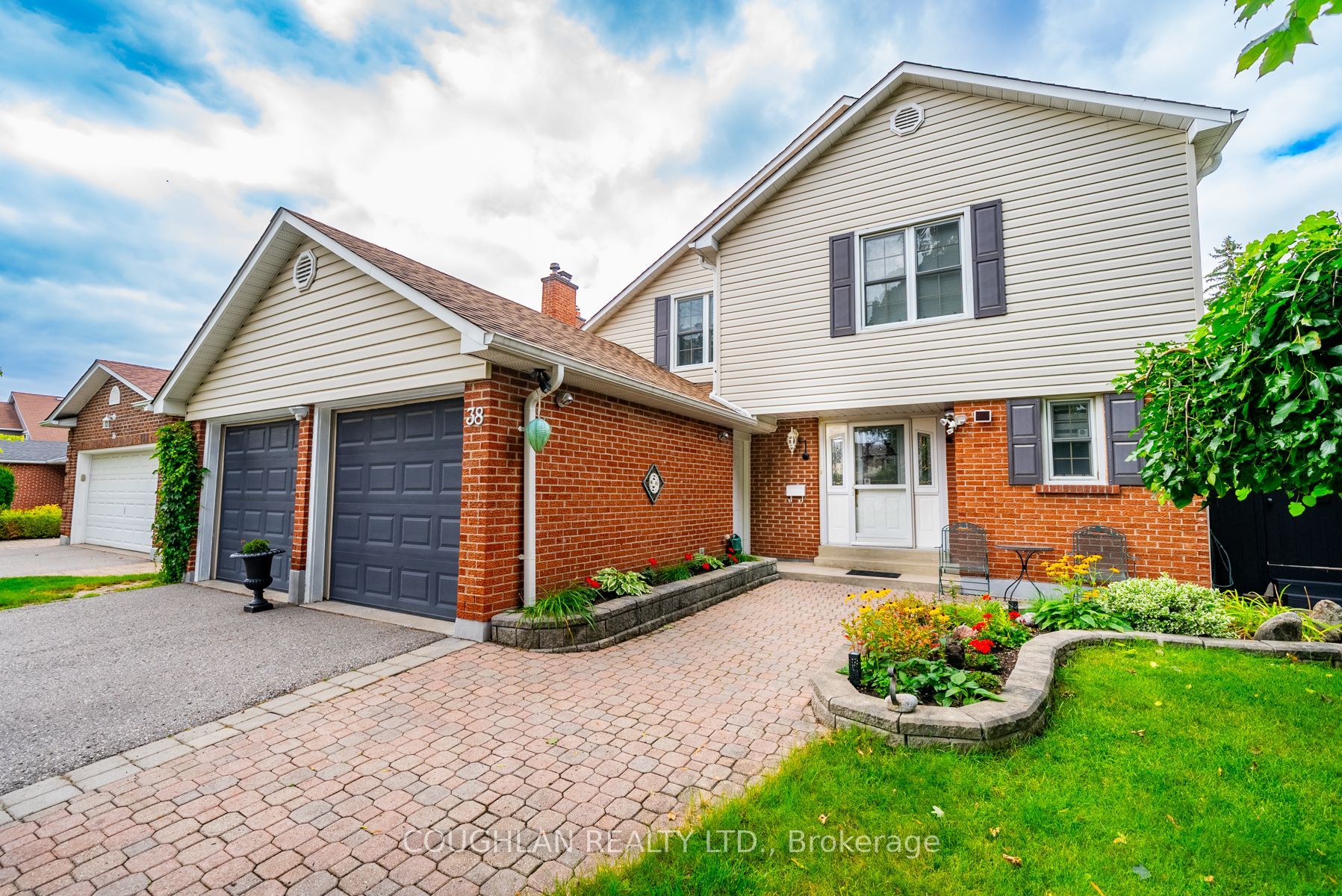 38 Colette Dr