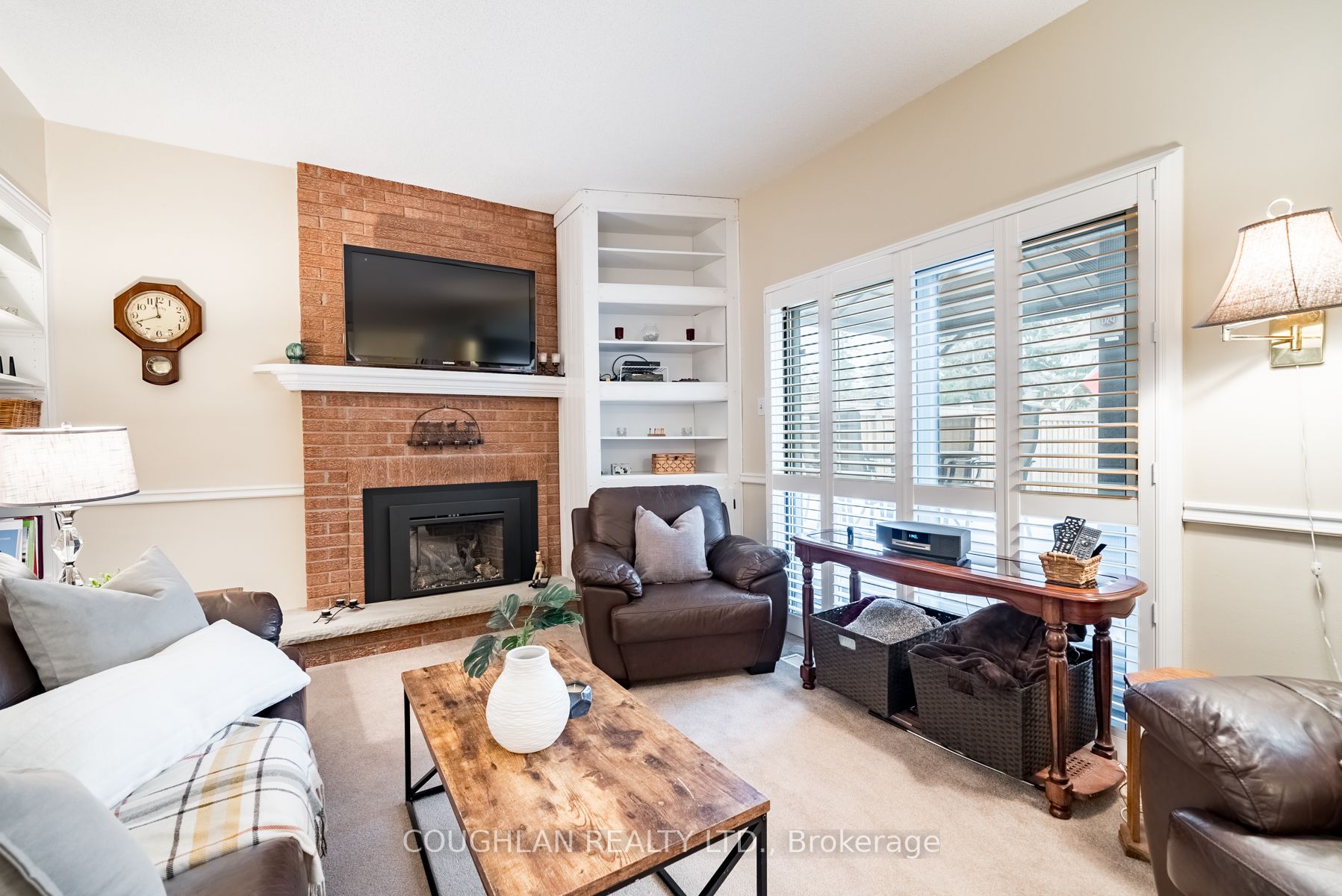 38 Colette Dr
