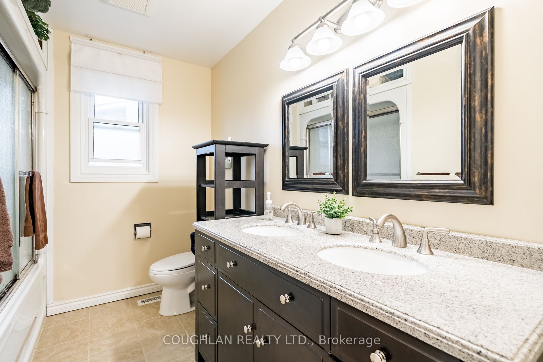 38 Colette Dr
