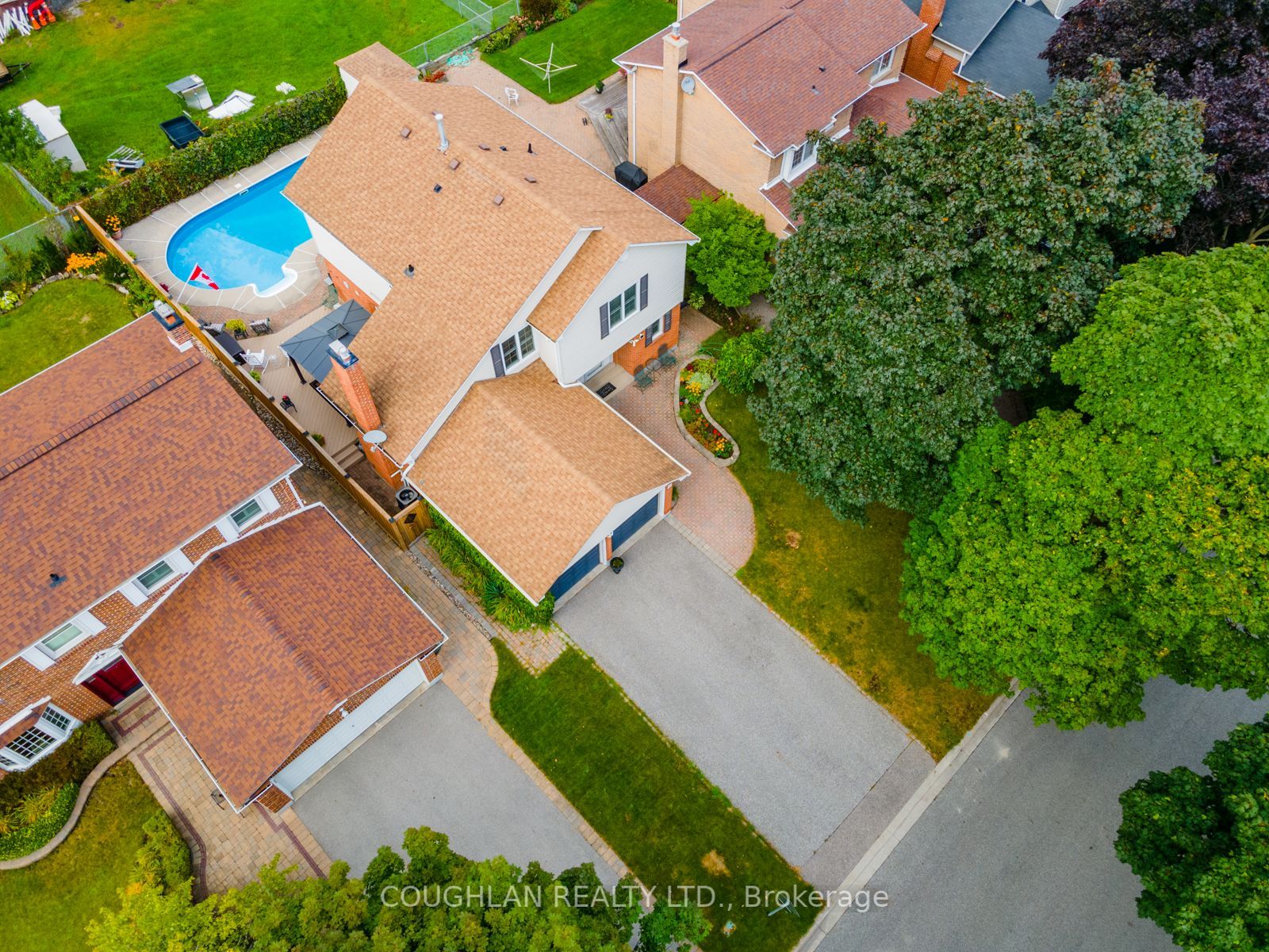 38 Colette Dr