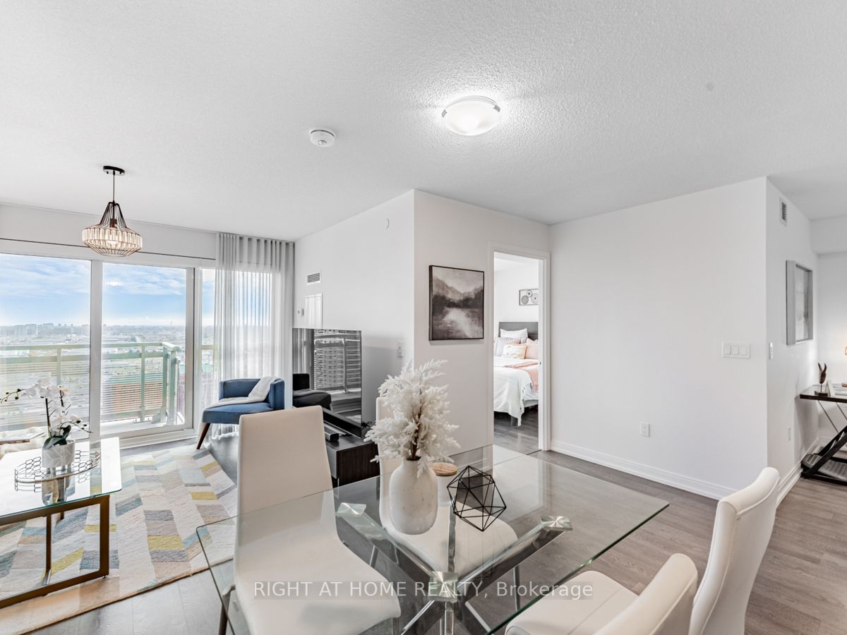 275 Village Green Sq, #2716