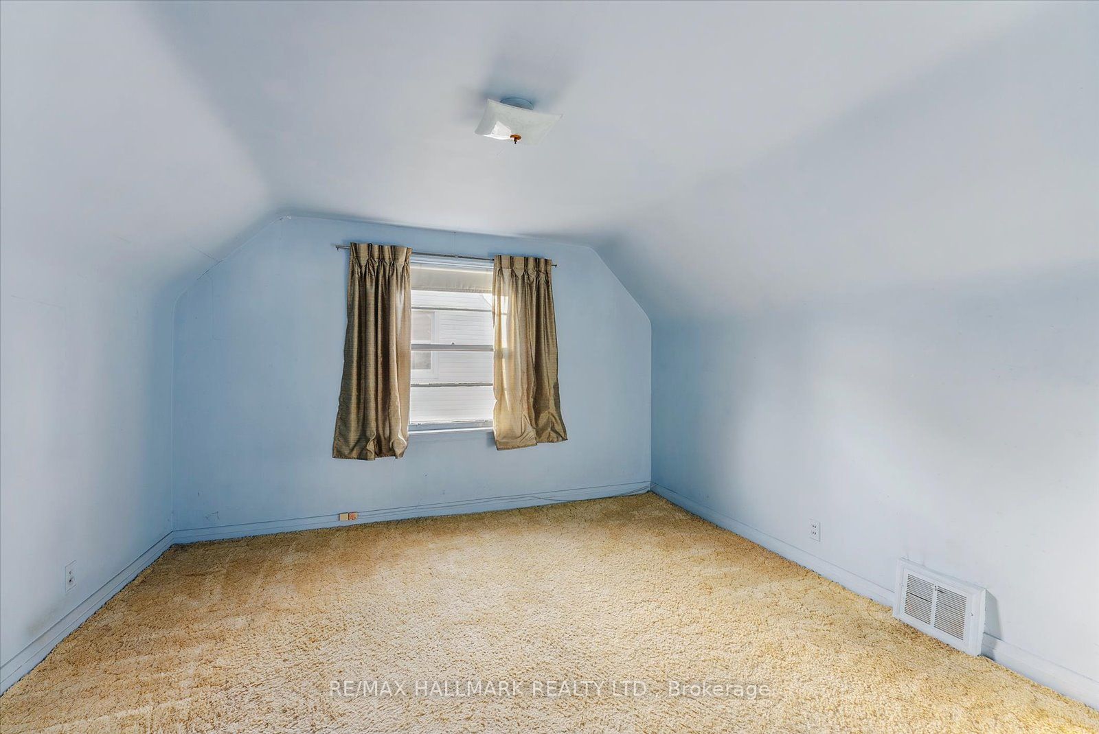 187 Oakridge Drive