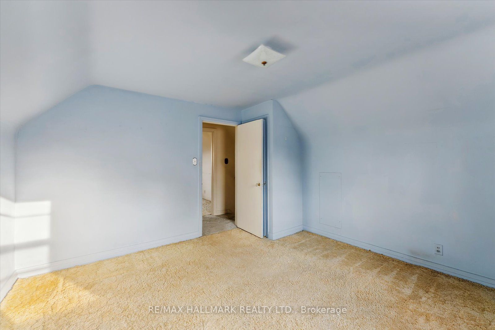 187 Oakridge Drive