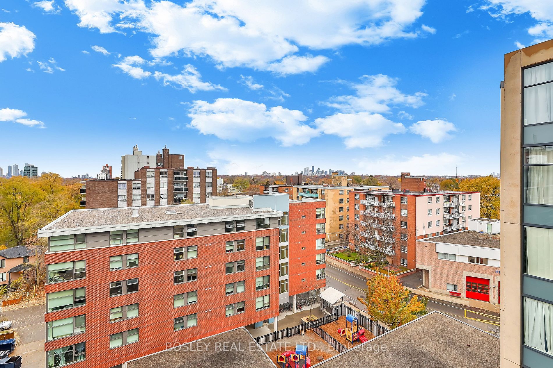 280 Donlands Ave, #810