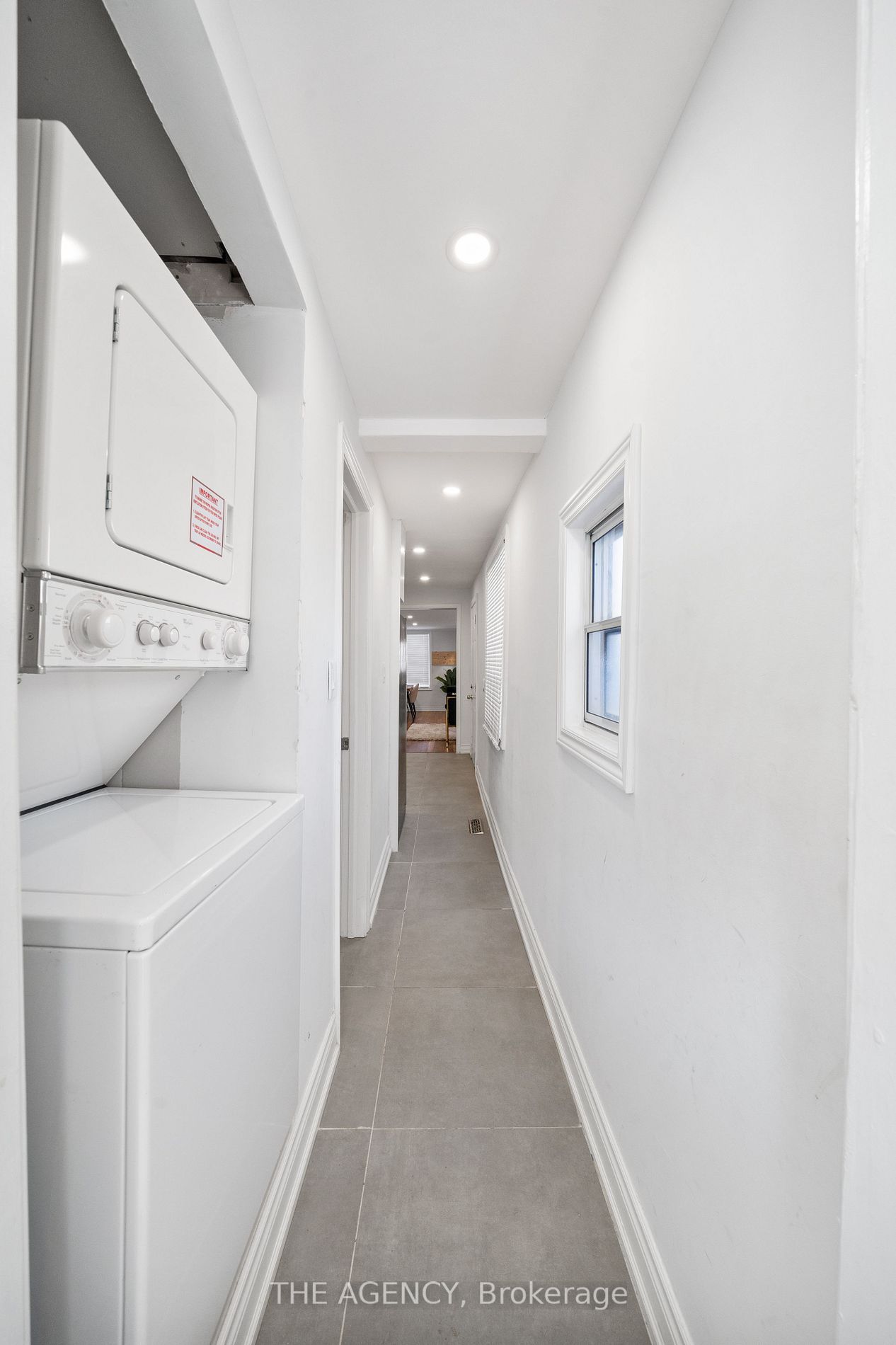 39 Rhodes Ave