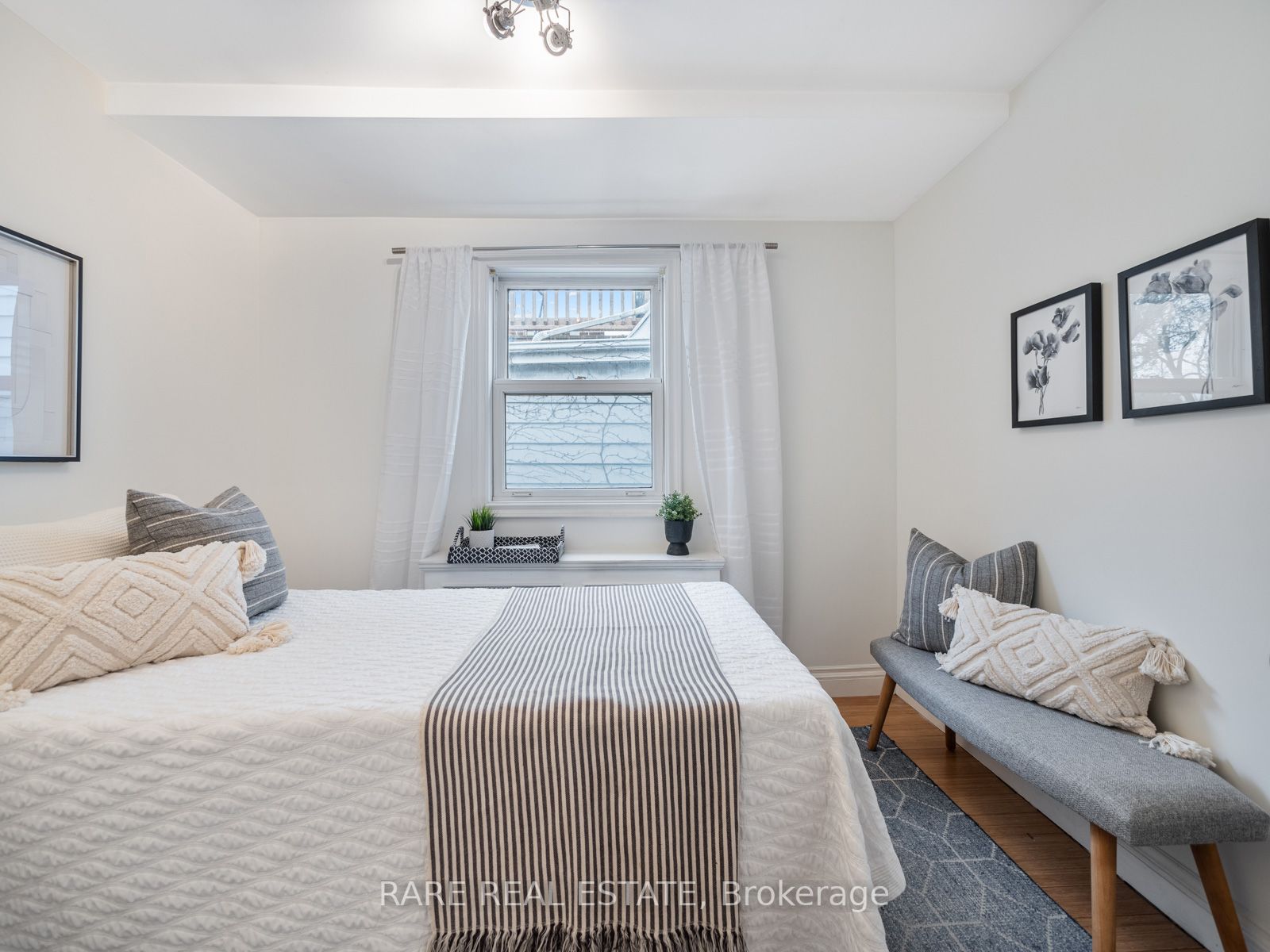 43 Hastings Ave