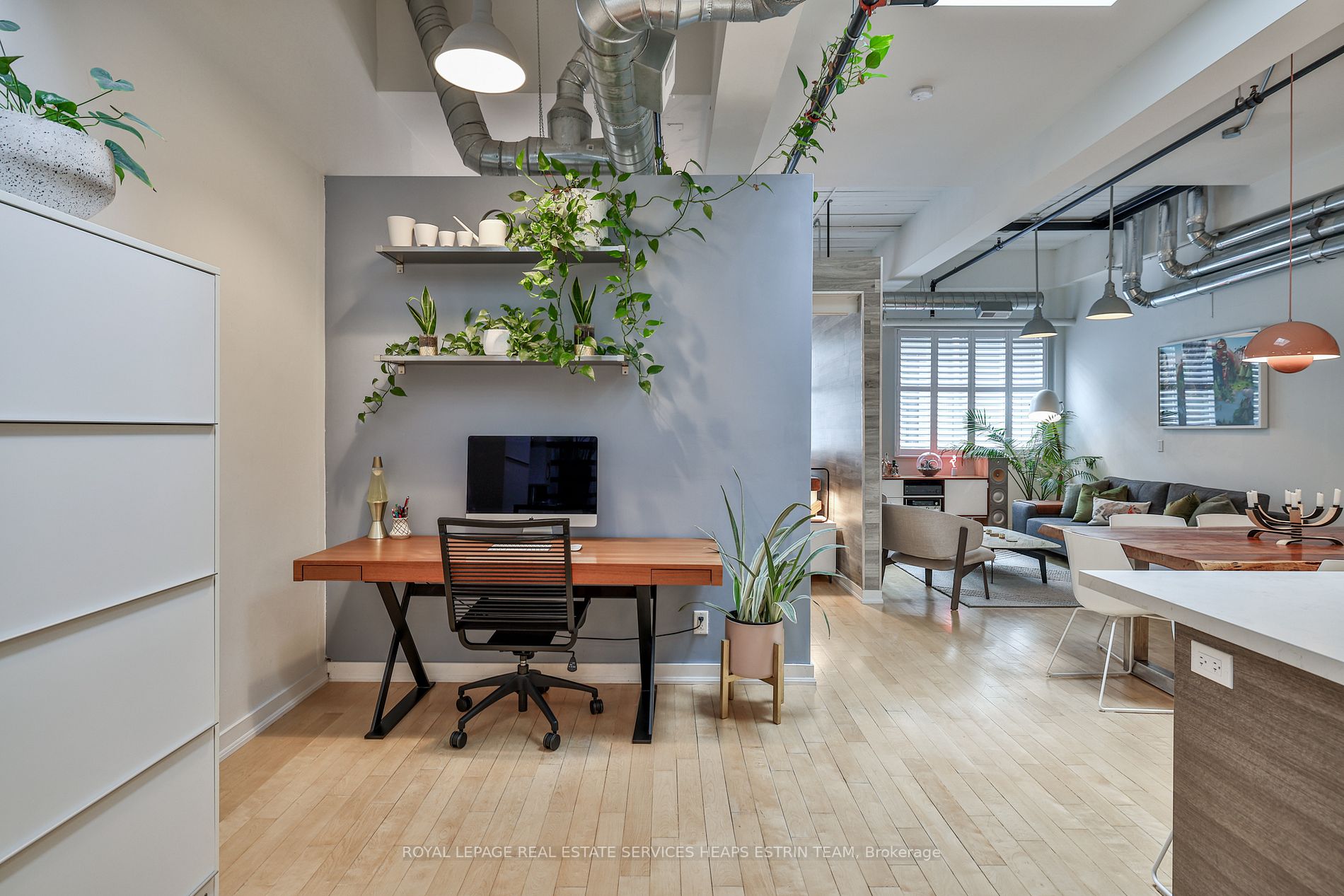 1173 Dundas St E, #237