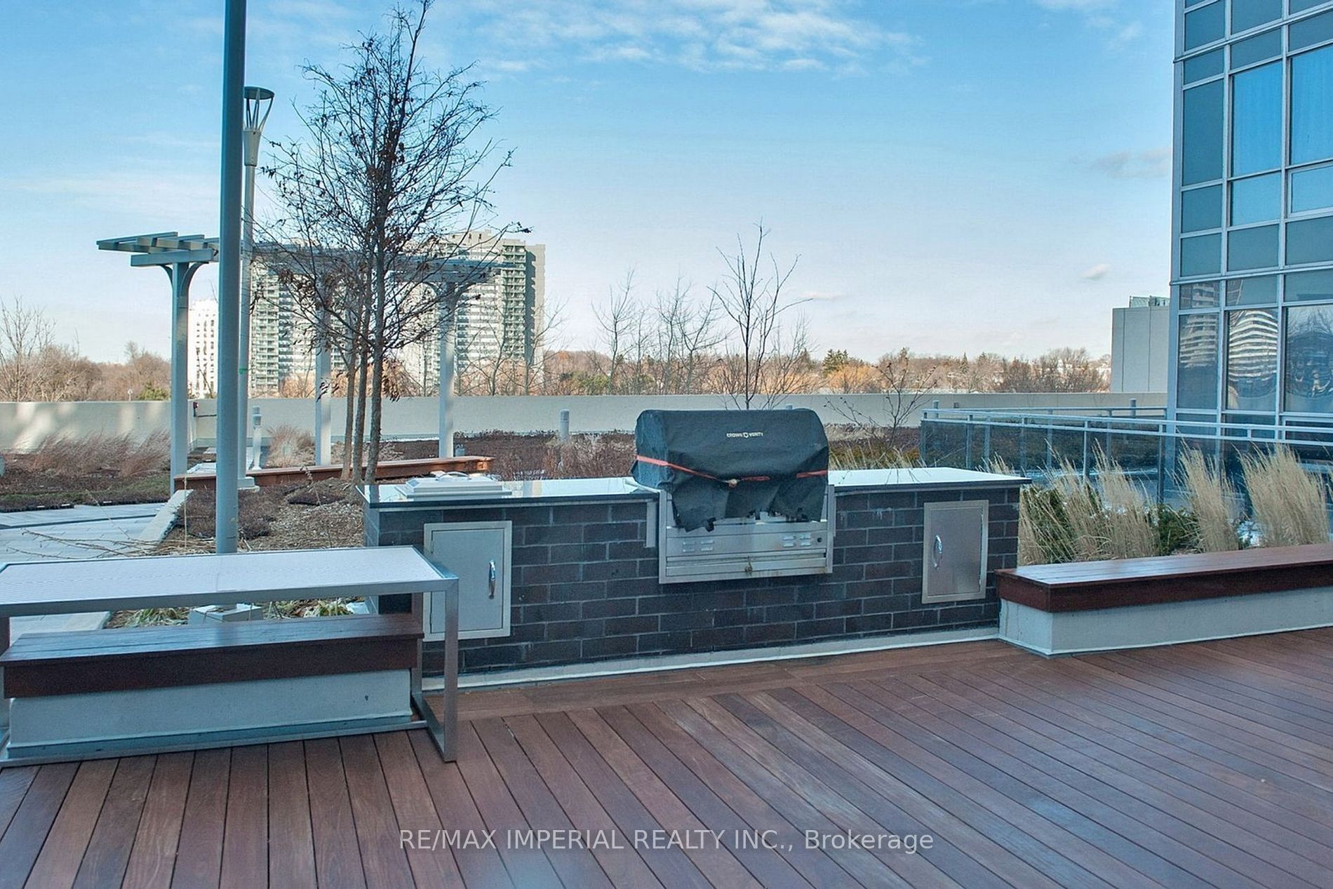 275 Village Green Sq, #2916