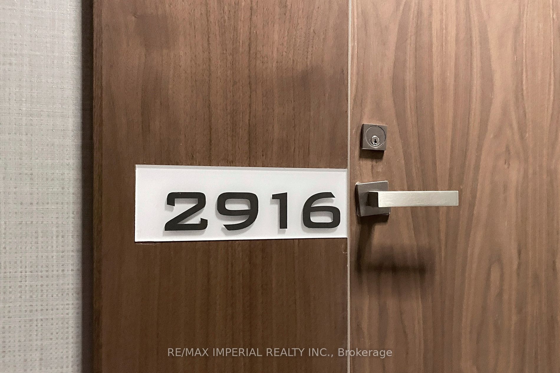 275 Village Green Sq, #2916