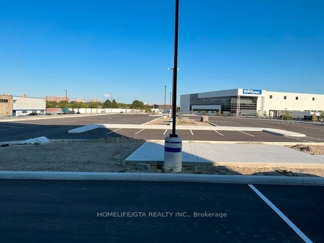 2225 Markham Rd, #405