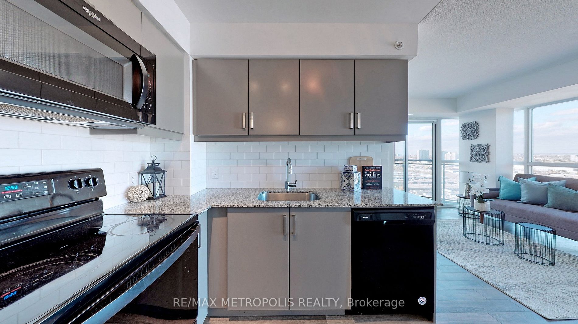 30 Meadowglen Place, #2405