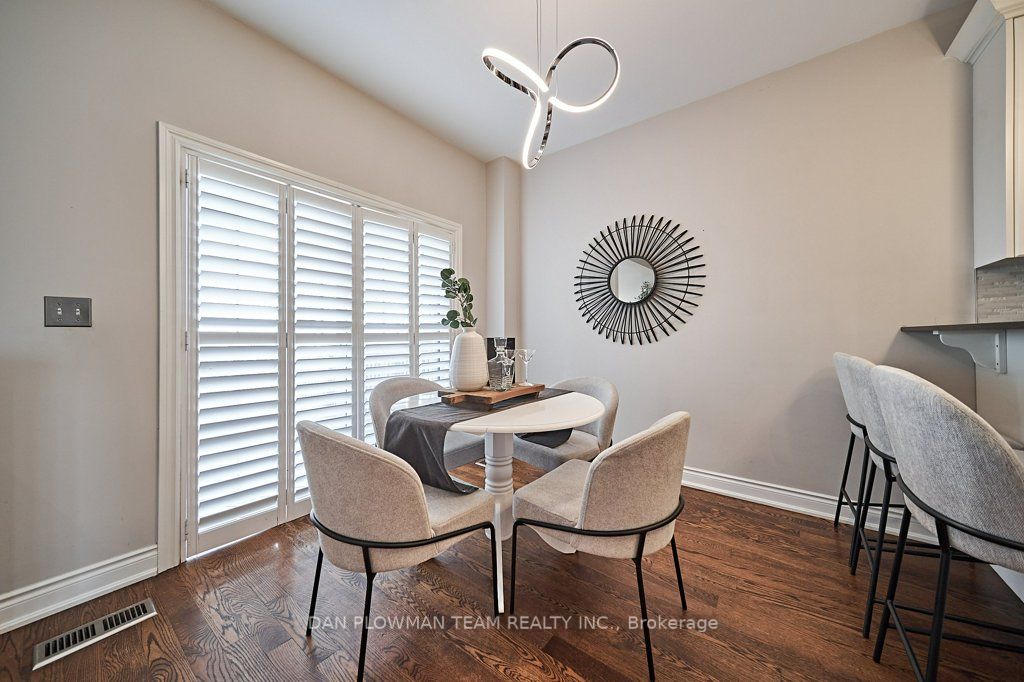 52 Wessex Dr