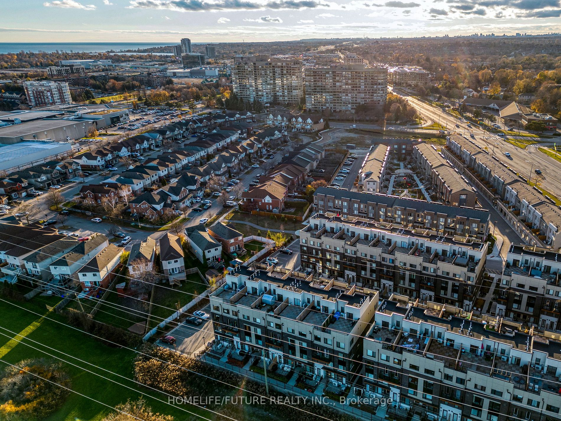 1555 Kingston Rd, #404