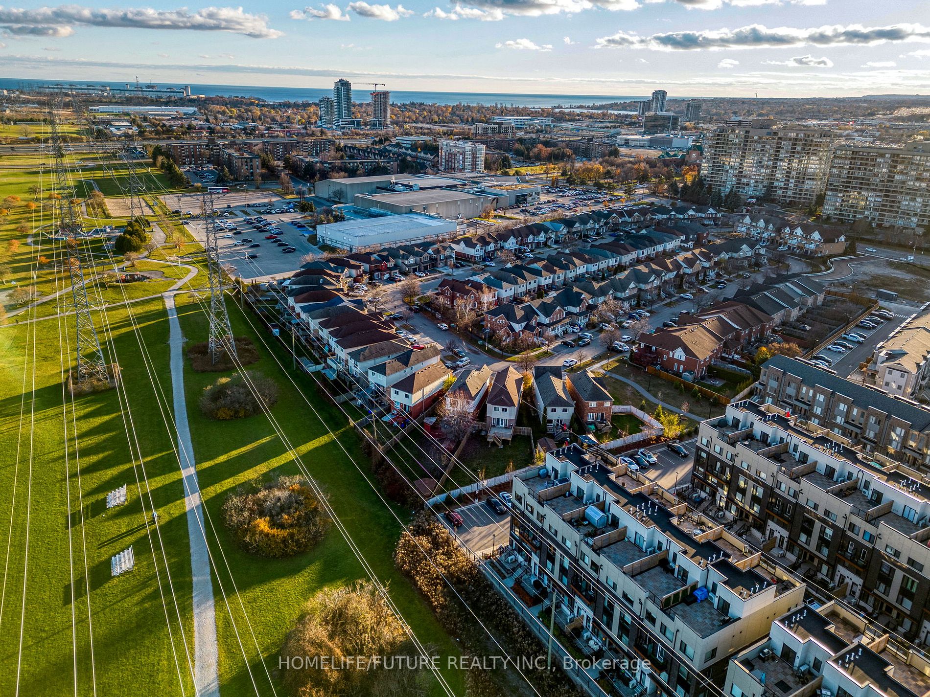 1555 Kingston Rd, #404