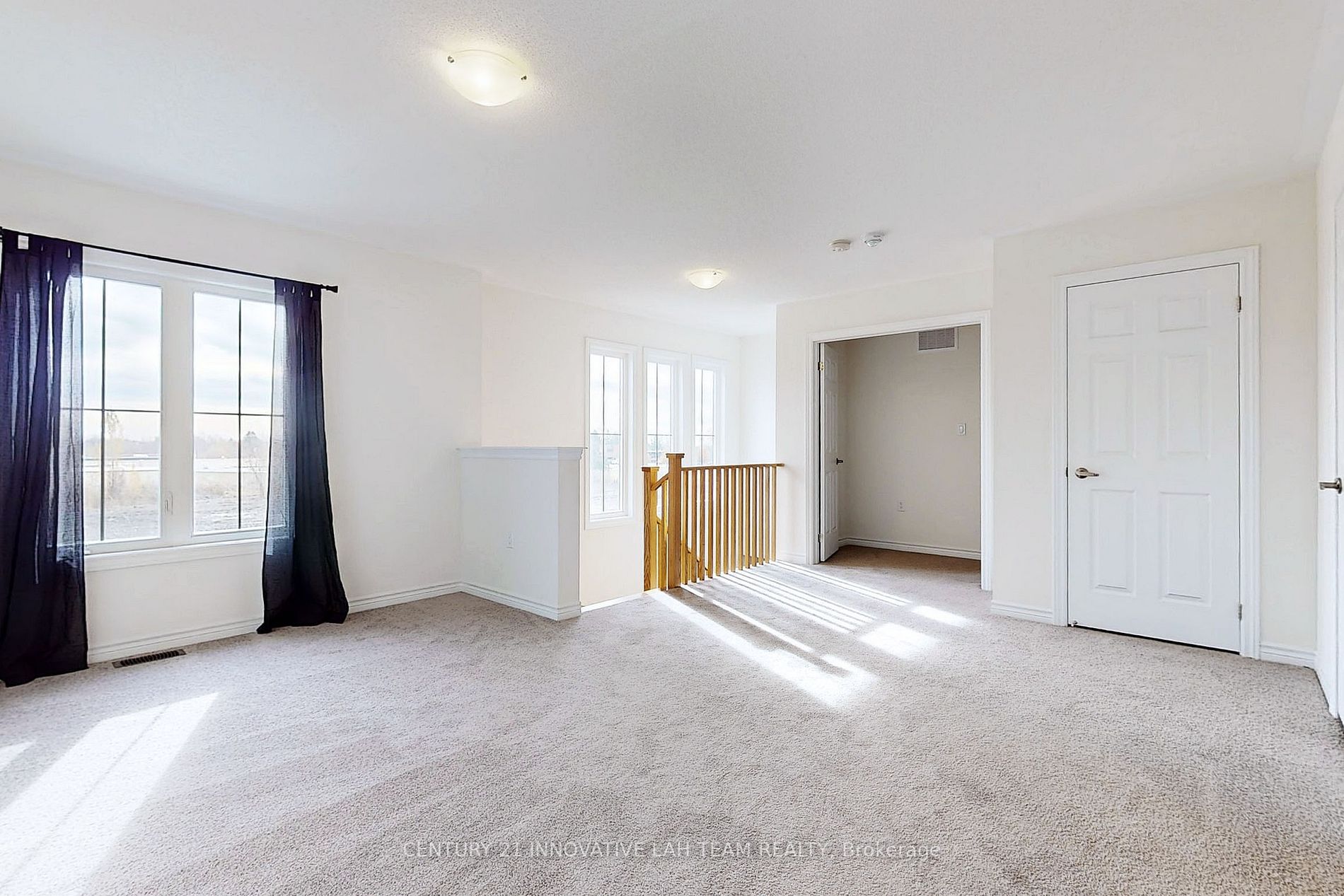 216 Fleetwood Dr
