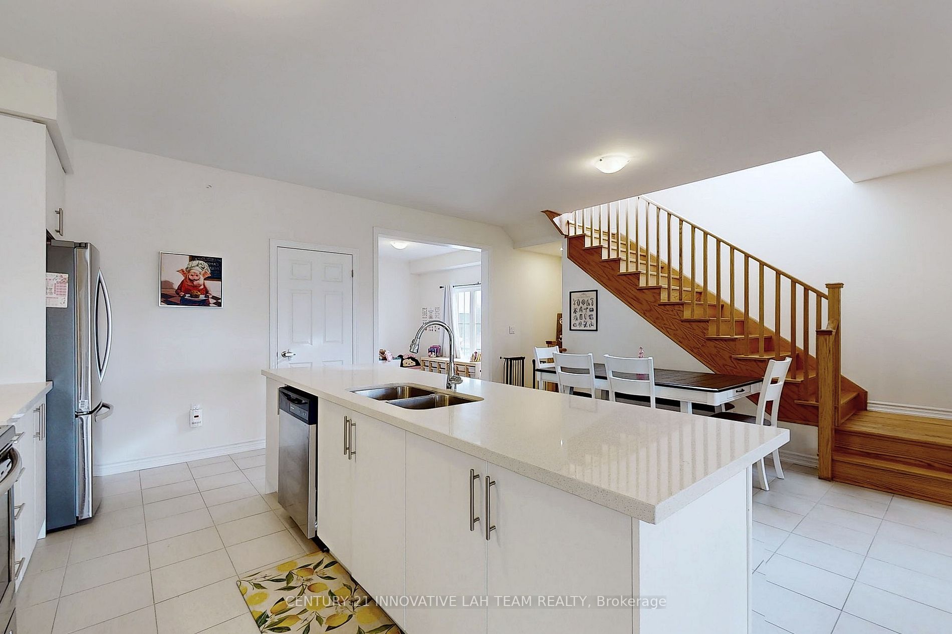 216 Fleetwood Dr