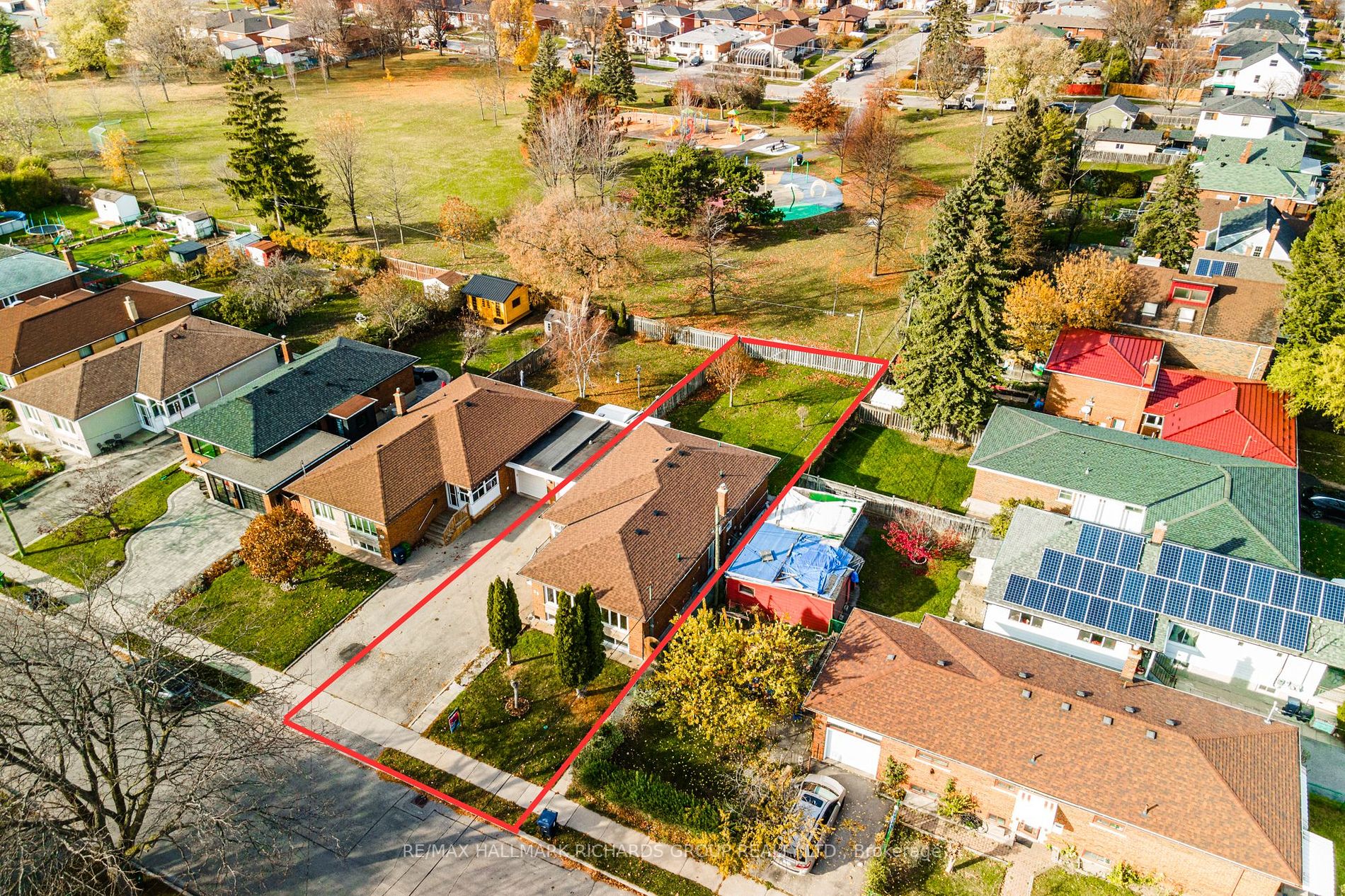 46 Zenith Dr