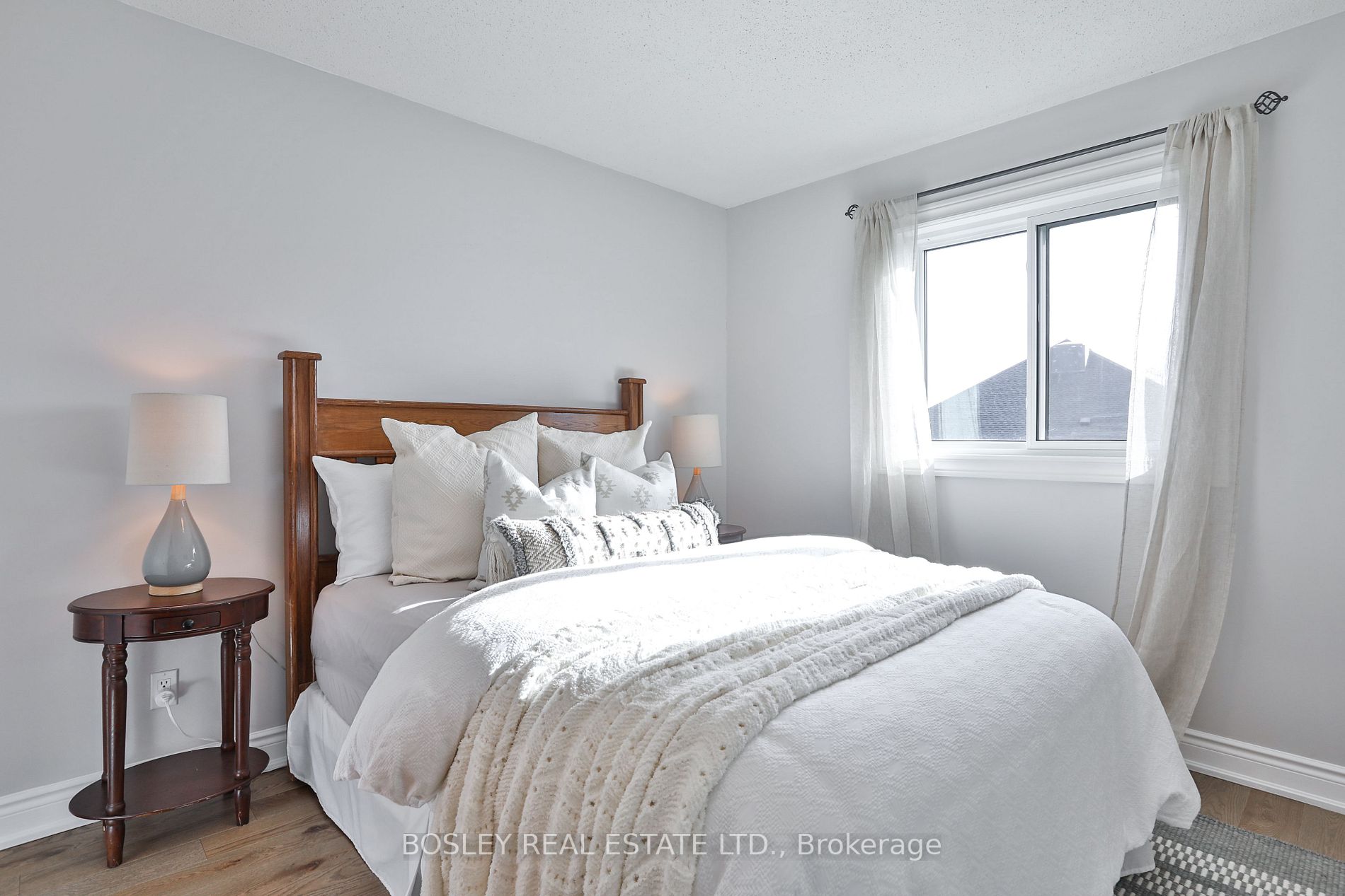 38 Bowles Dr