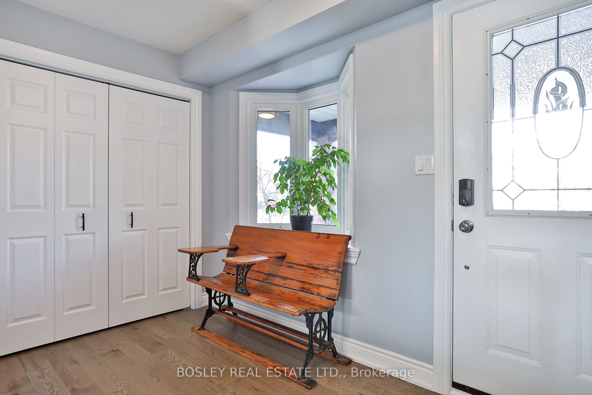 38 Bowles Dr