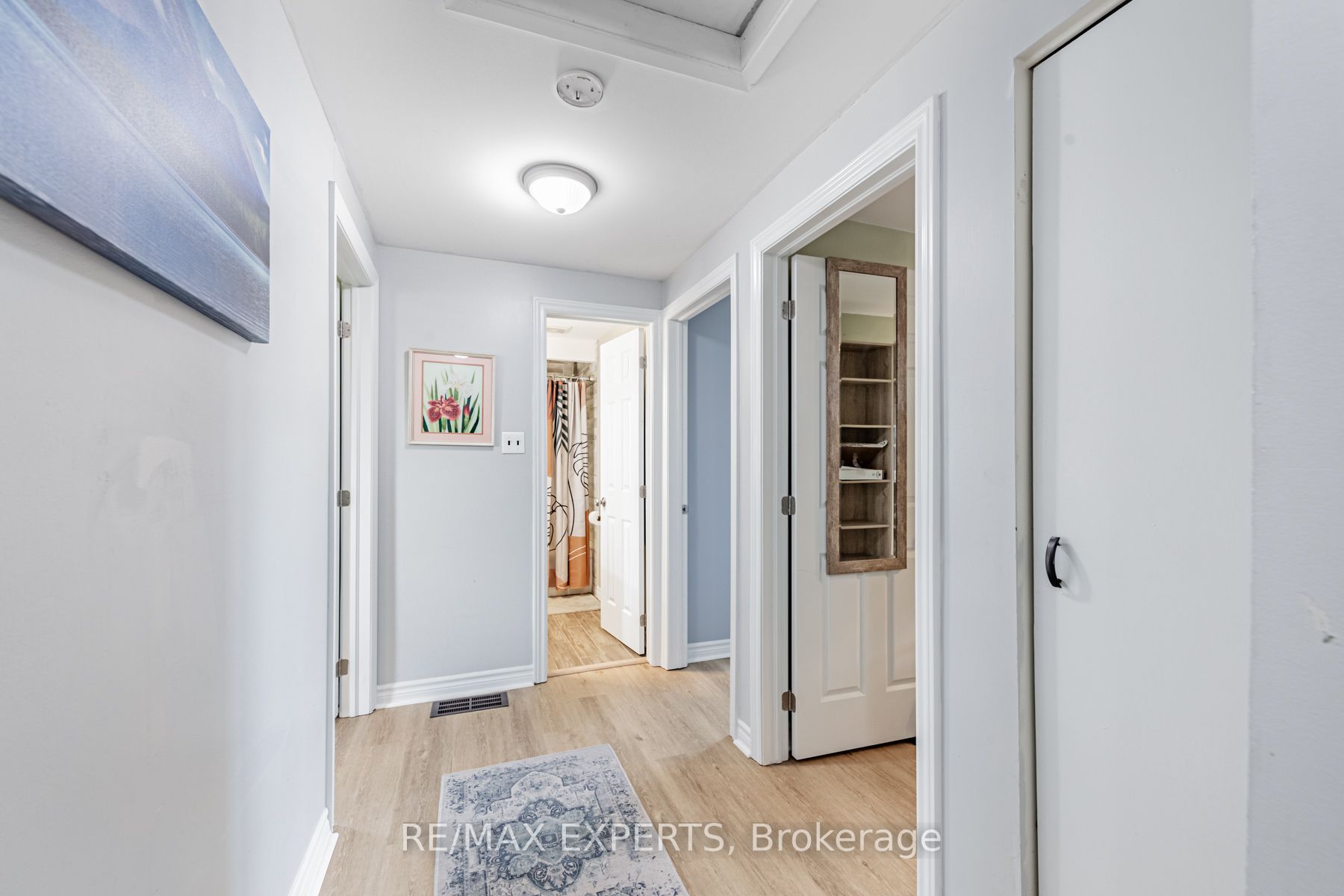 292 Vancouver Cres
