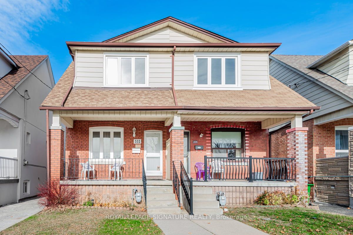 552 Glebeholme Blvd