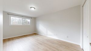 380 Vancouver Cres