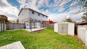 380 Vancouver Cres