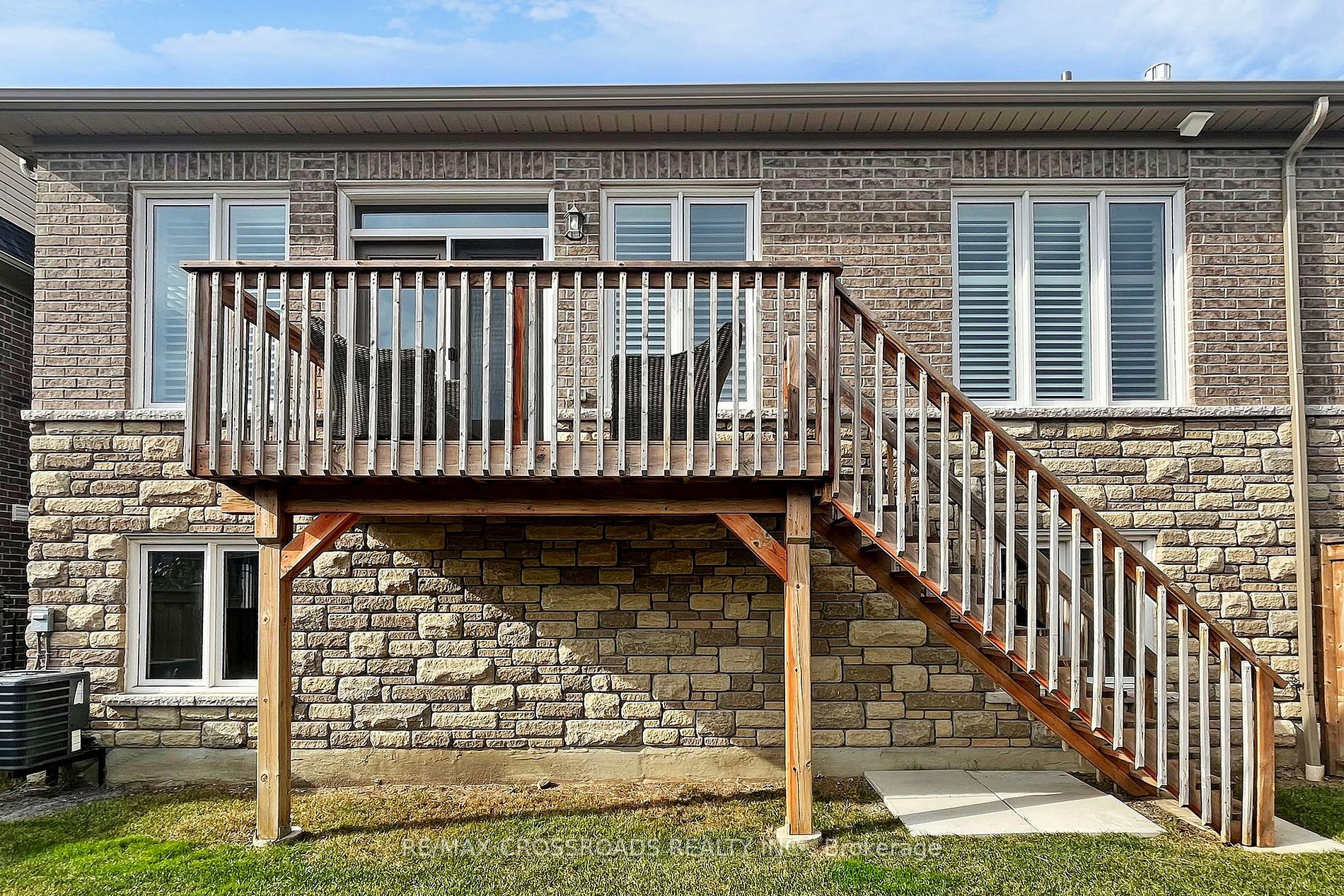 16 Washburn Path