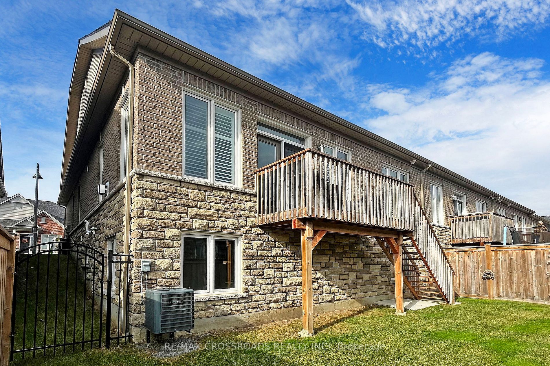 16 Washburn Path
