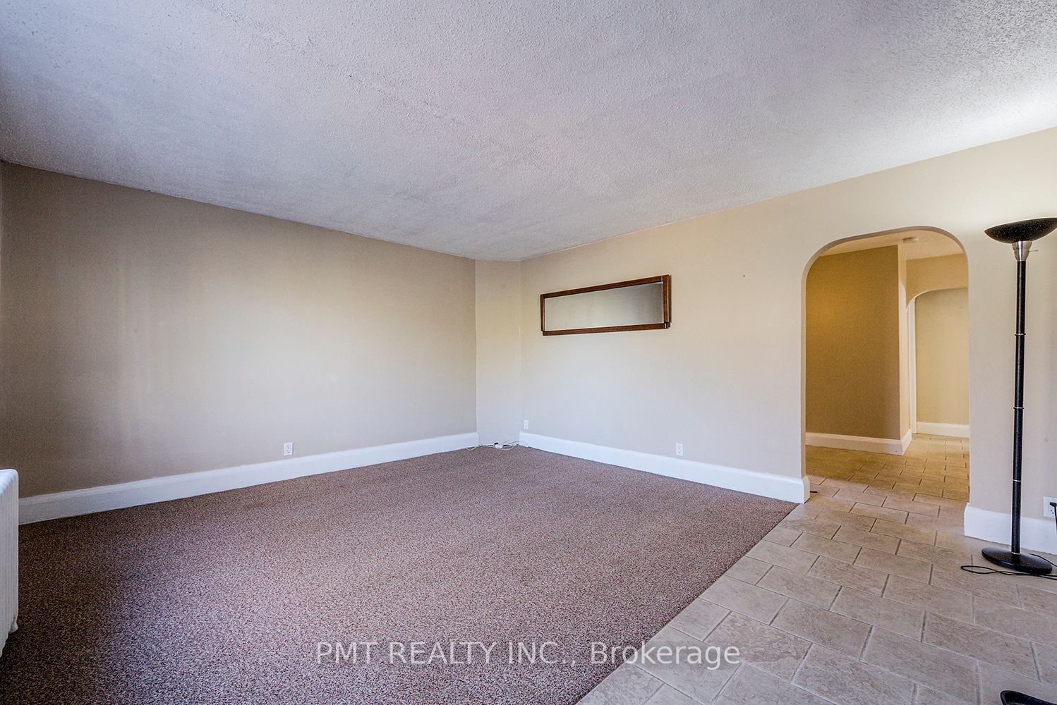 393 King St E, #1