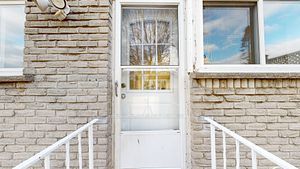 380 Vancouver Cres